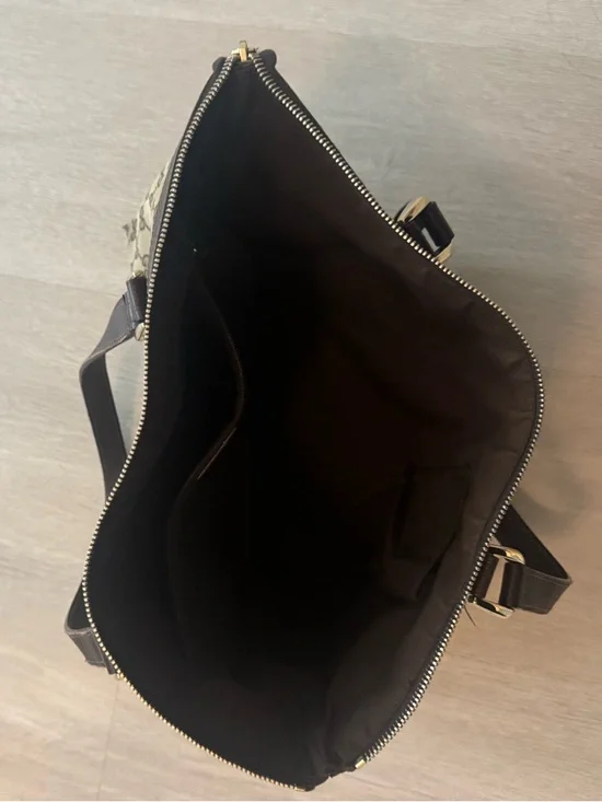 Gucci Brown Abbey Medium Tote - Picture 2 of 10